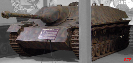 Jagdpanzer IV,  Ausf. F, Saumur (F).