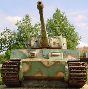 Pz.Kpfw. VI, (Sd.Kfz. 181) 'Tiger I' Ausf. E, Middle version, Vimoutiers (F).