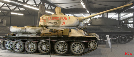 medium tank T34-85, Overloon (NL).