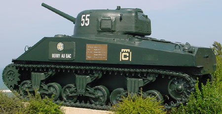 M4A2,  Sherman III   Arromanches, Gold Beach (F).