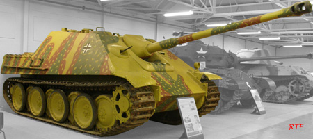 s. Panzerjäger V (Jagdpanther) late model, Bovington (UK)