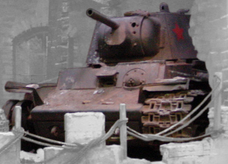 Heavy Tank, Kliment Voroshilov I, Saumur (F)